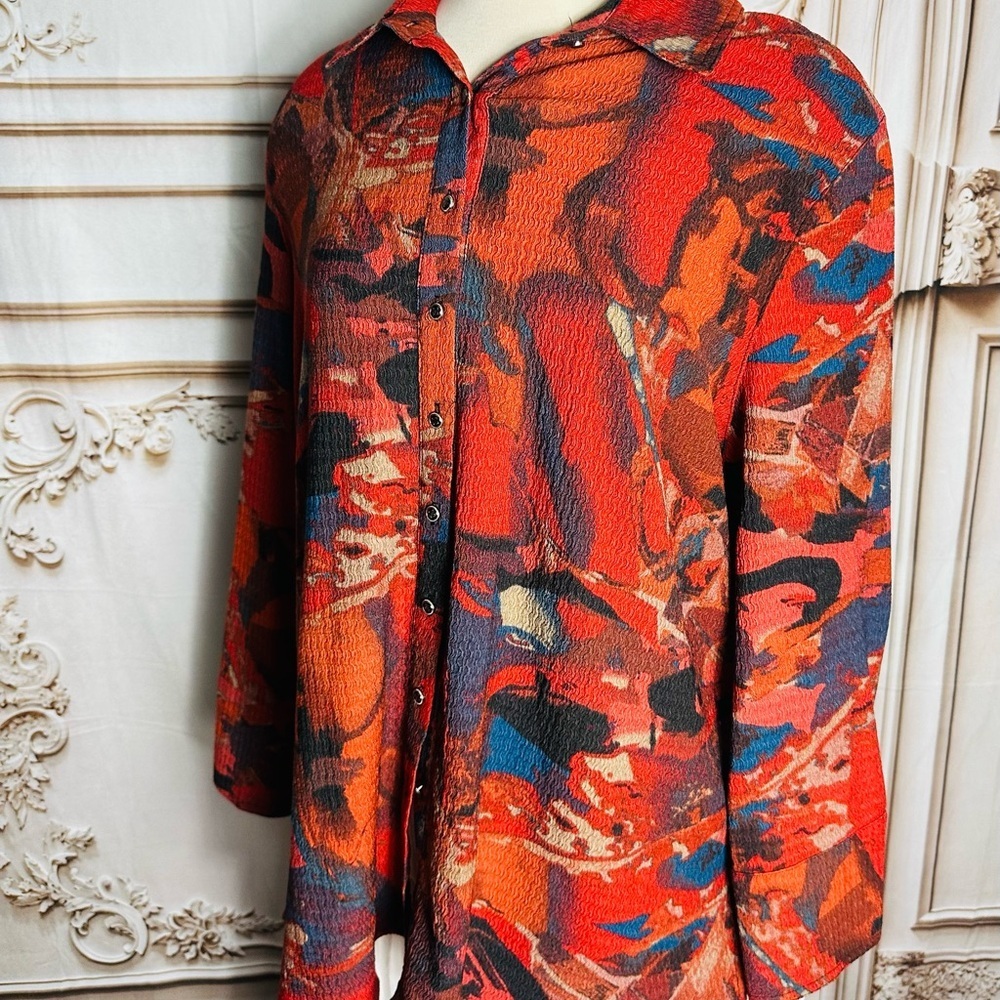 Women's Red Abstract Button-Down Shirt with Long Sleeves - Picture 8 of 9